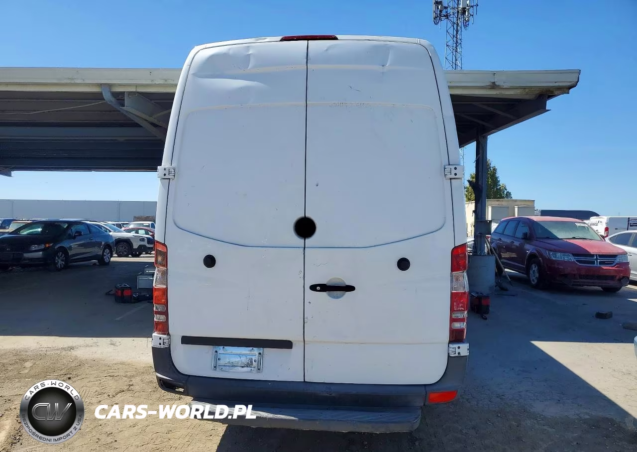2014 Mercedes-Benz Sprinter 2500 VIN:WD3PE8CC0E5845441 - 6