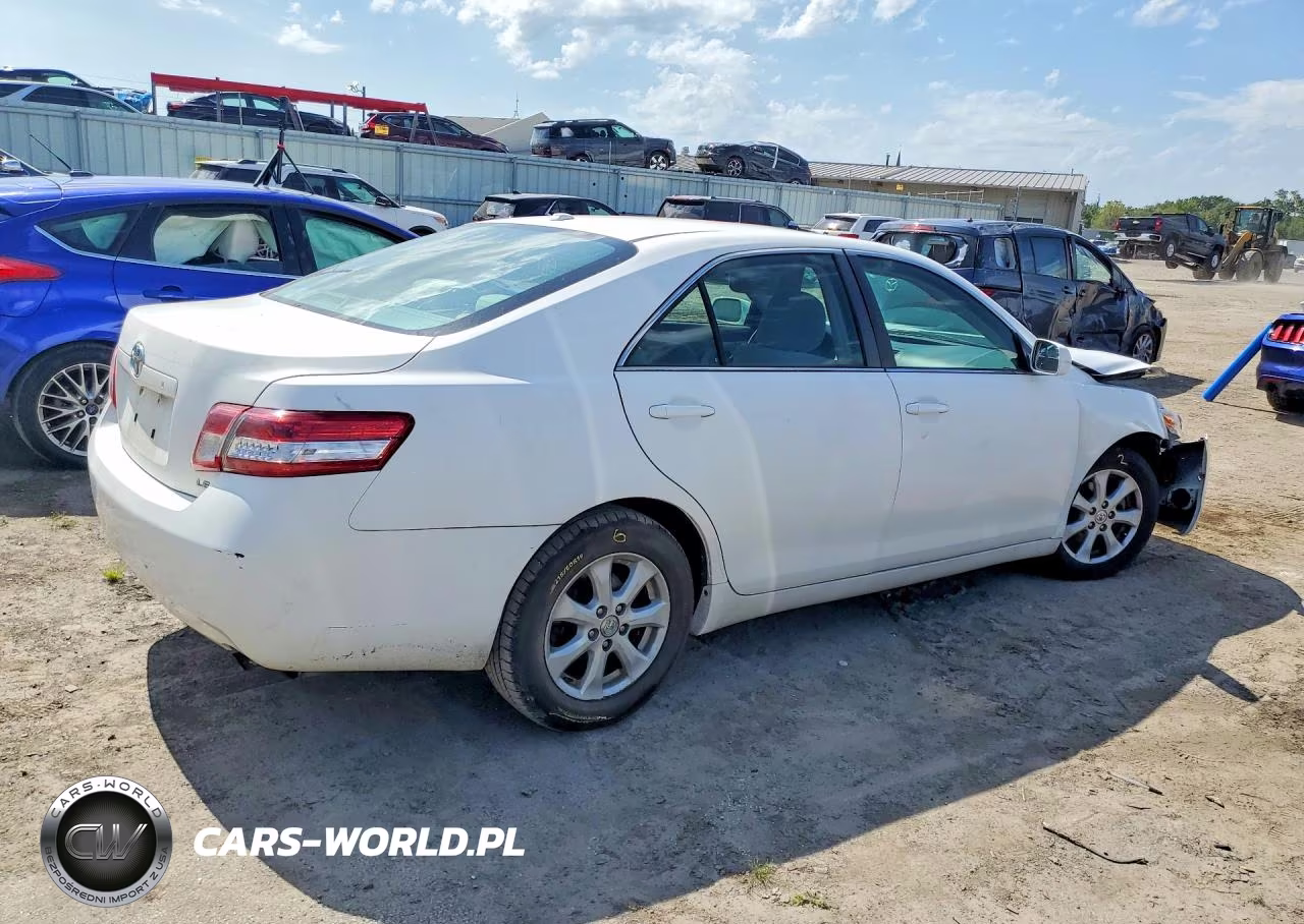 2011 Toyota Camry Le VIN:4T1BF3EK8BU768416 - 3
