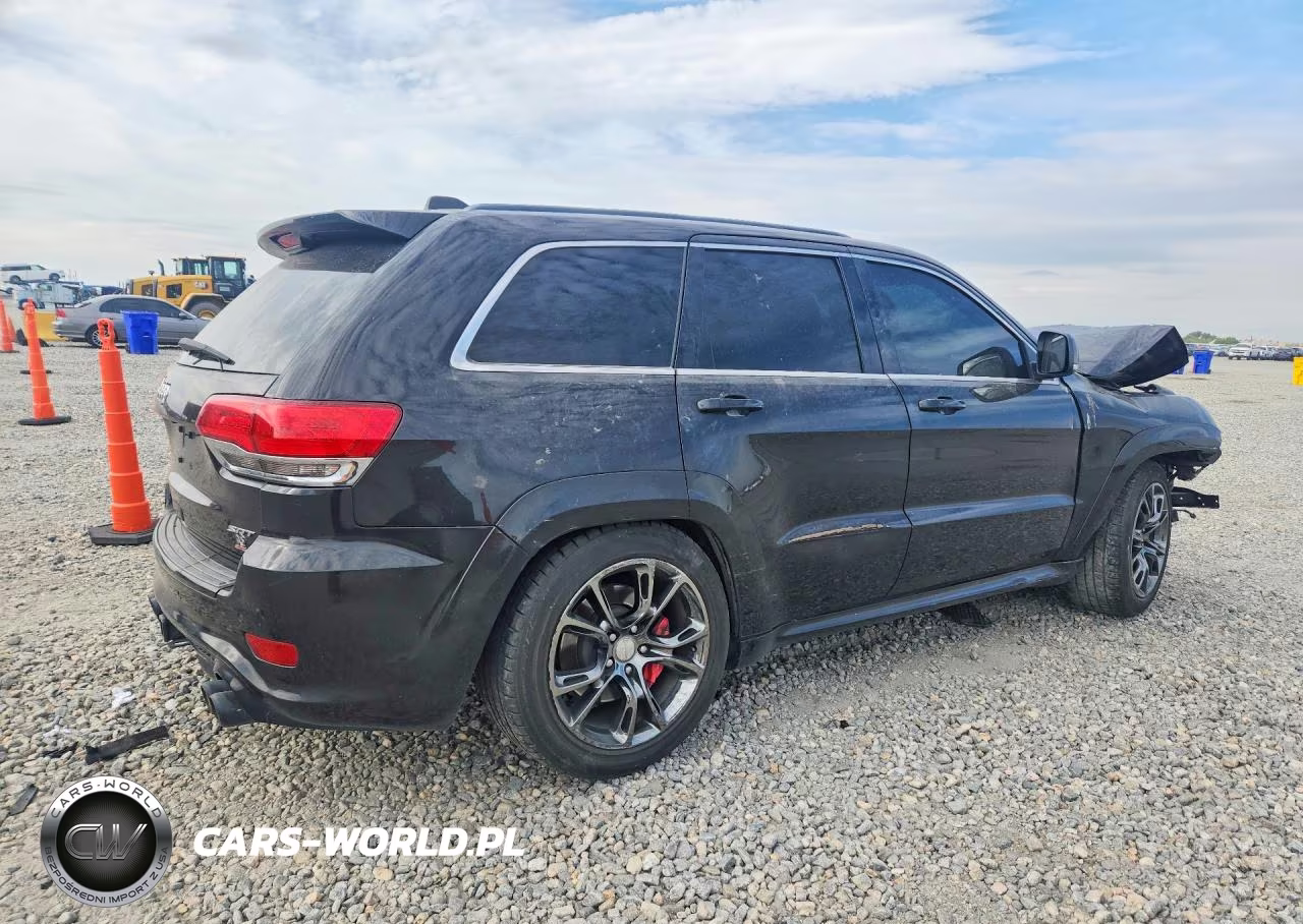 2015 Jeep Grand Cherokee Srt-8 VIN:1C4RJFDJ0FC129244 - 3