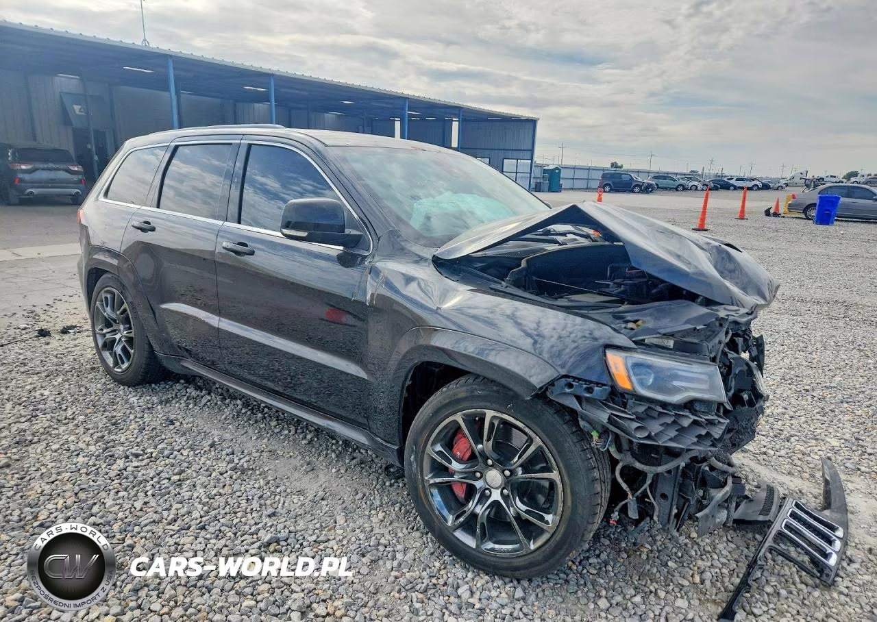 2015 Jeep Grand Cherokee Srt-8 VIN:1C4RJFDJ0FC129244 - 4