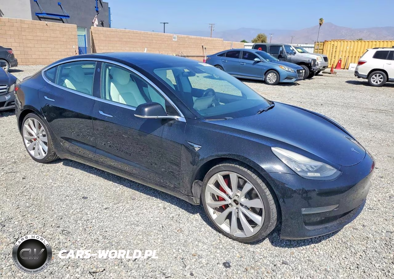 2019 Tesla Model 3 VIN:5YJ3E1EB5KF238347 - 4