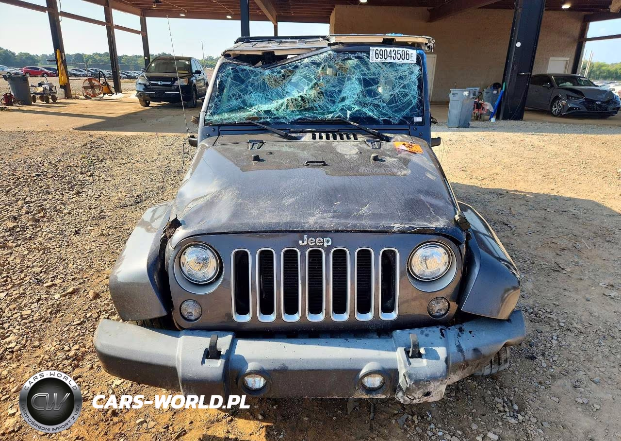 2017 Jeep Wrangler Unlimited Sahara VIN:1C4BJWEG3HL511422 - 5