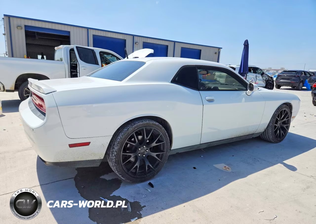 2014 Dodge Challenger Sxt VIN:2C3CDYAG3EH111242 - 3