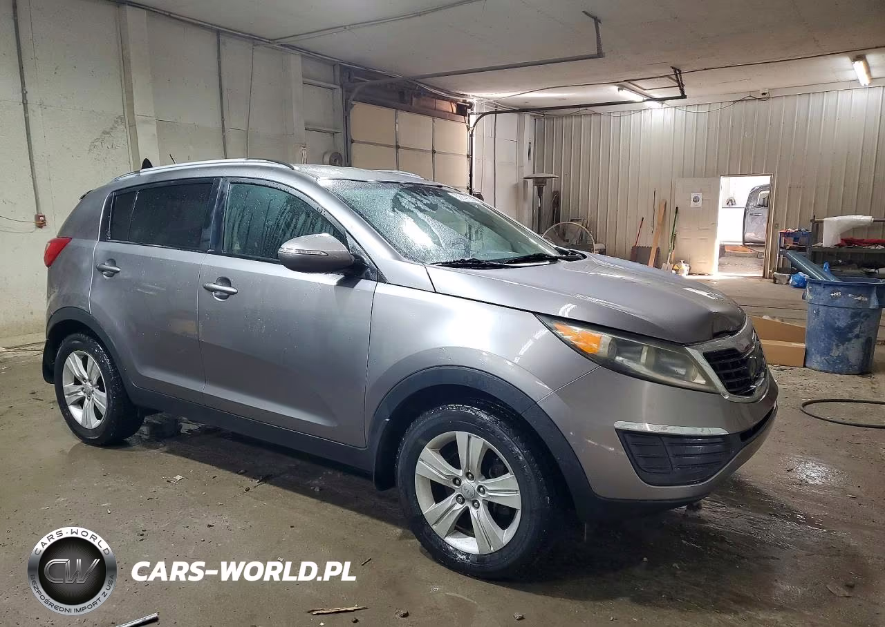 2013 Kia Sportage Lx VIN:KNDPB3A27D7379697 - 4