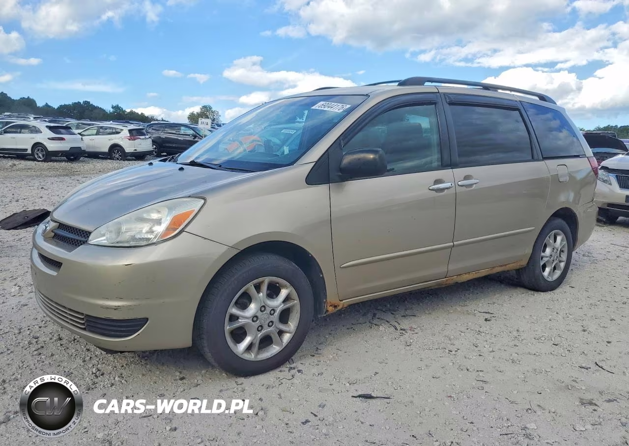 2004 Toyota Sienna Le
