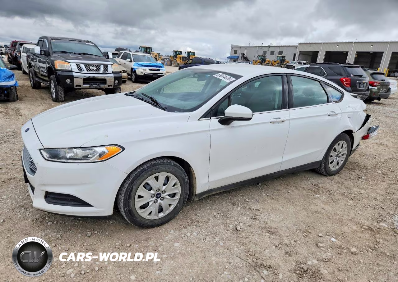 2013 Ford Fusion S – zdjęcie 1 z 12