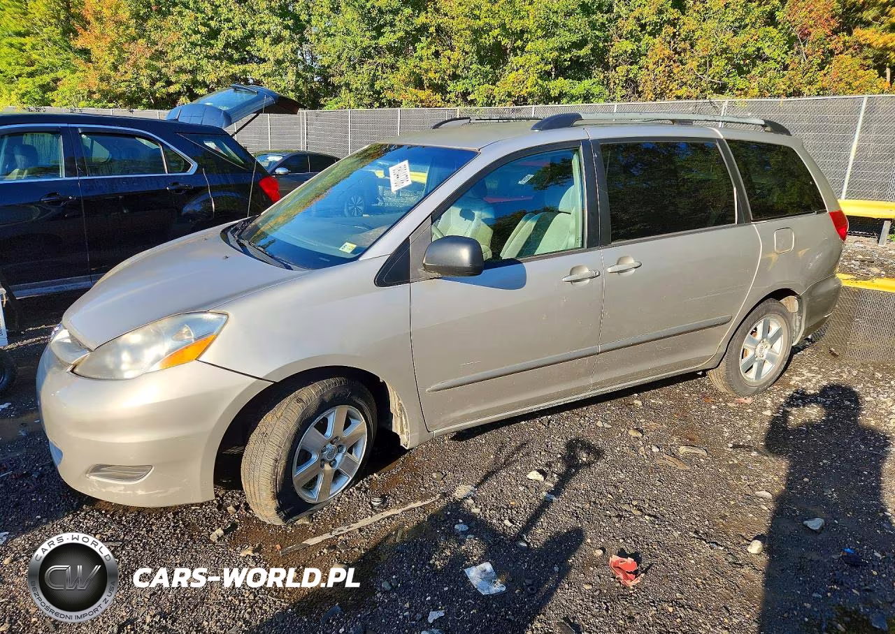 2006 Toyota Sienna Le 7 Passenger