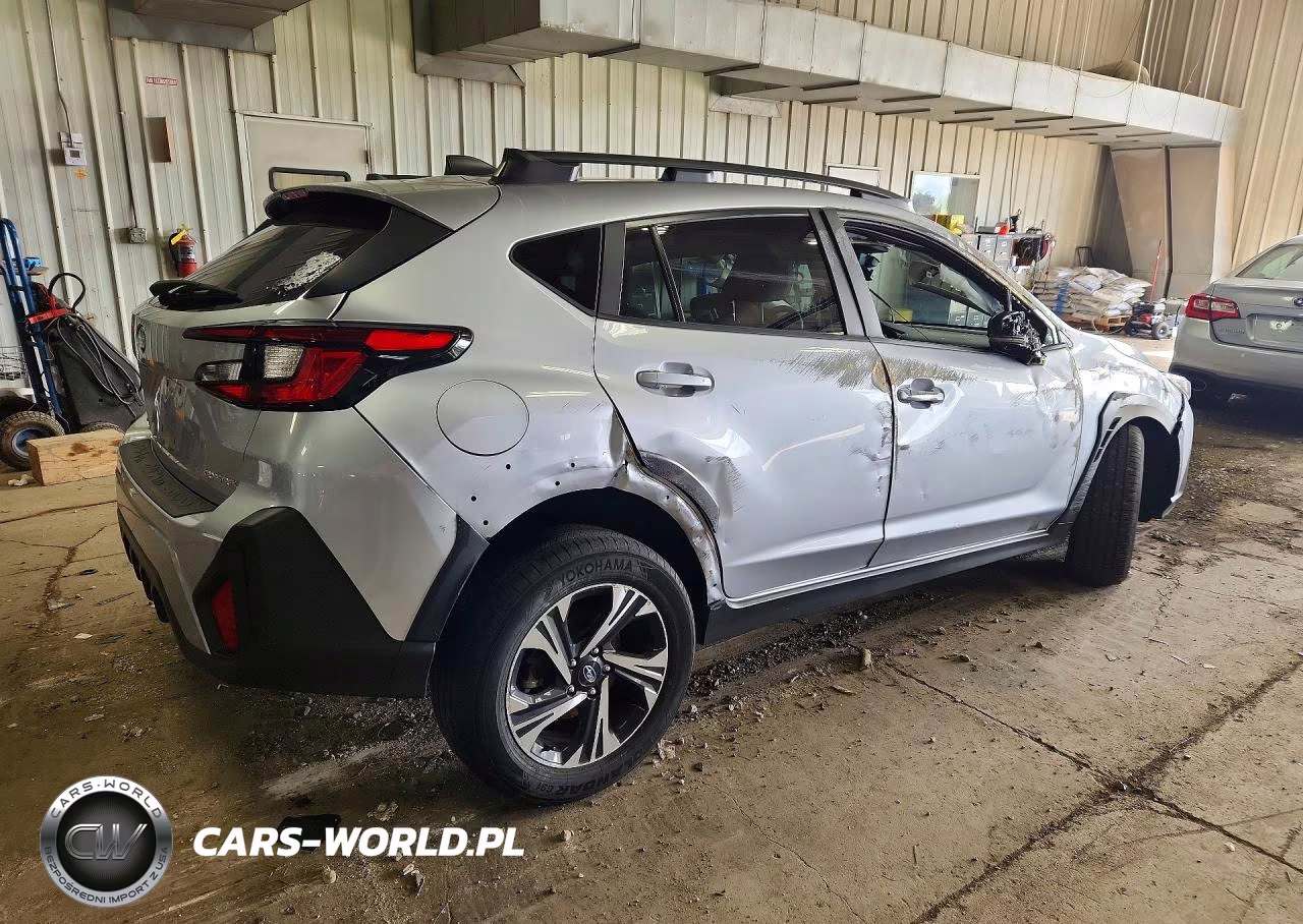2024 Subaru Crosstrek Premium VIN:JF2GUADC6RH373234 - 3