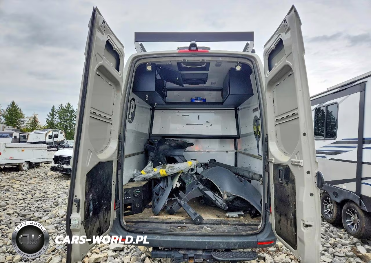 2025 Mercedes-Benz Sprinter 3500 VIN:W1Y8ND6Y9ST227094 - 10