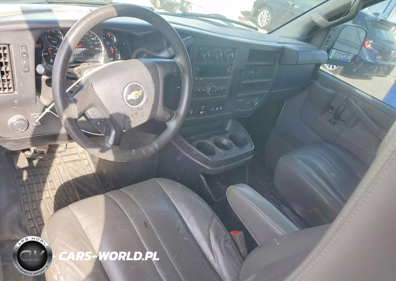 2016 Chevrolet Express G2500 VIN:1GCWGBFF6G1153208 - 8