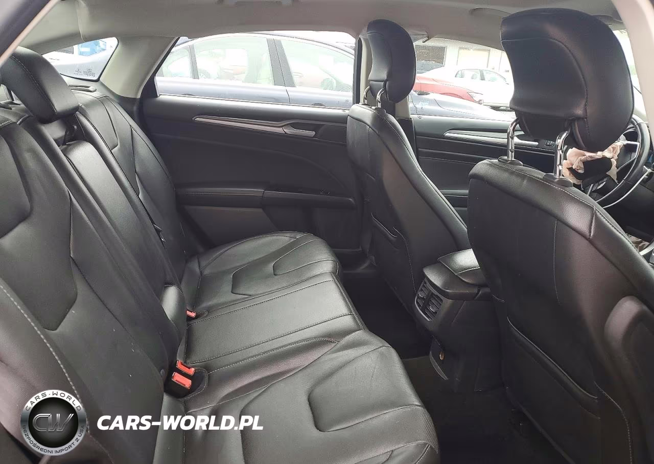2014 Ford Fusion Titanium VIN:3FA6P0K94ER322137 - 10