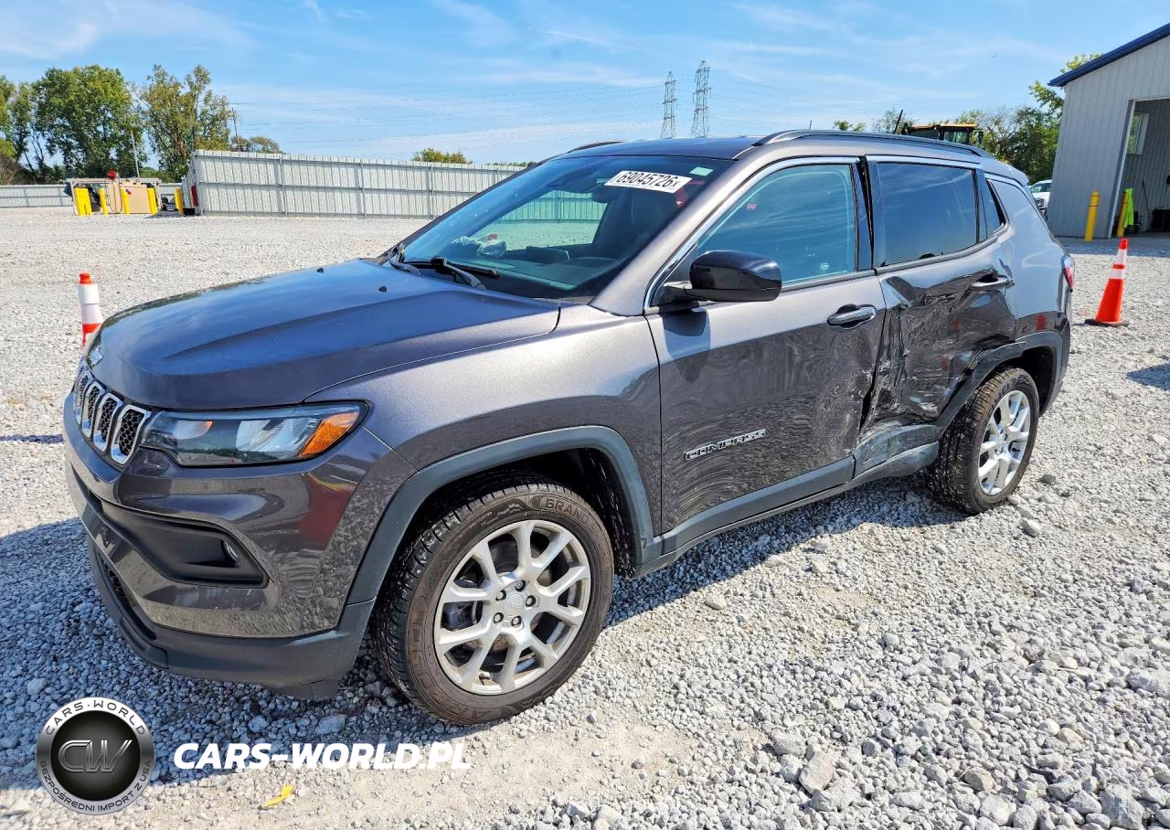 2023 Jeep Compass Latitude Lux VIN:3C4NJDFN3PT532630 - 1