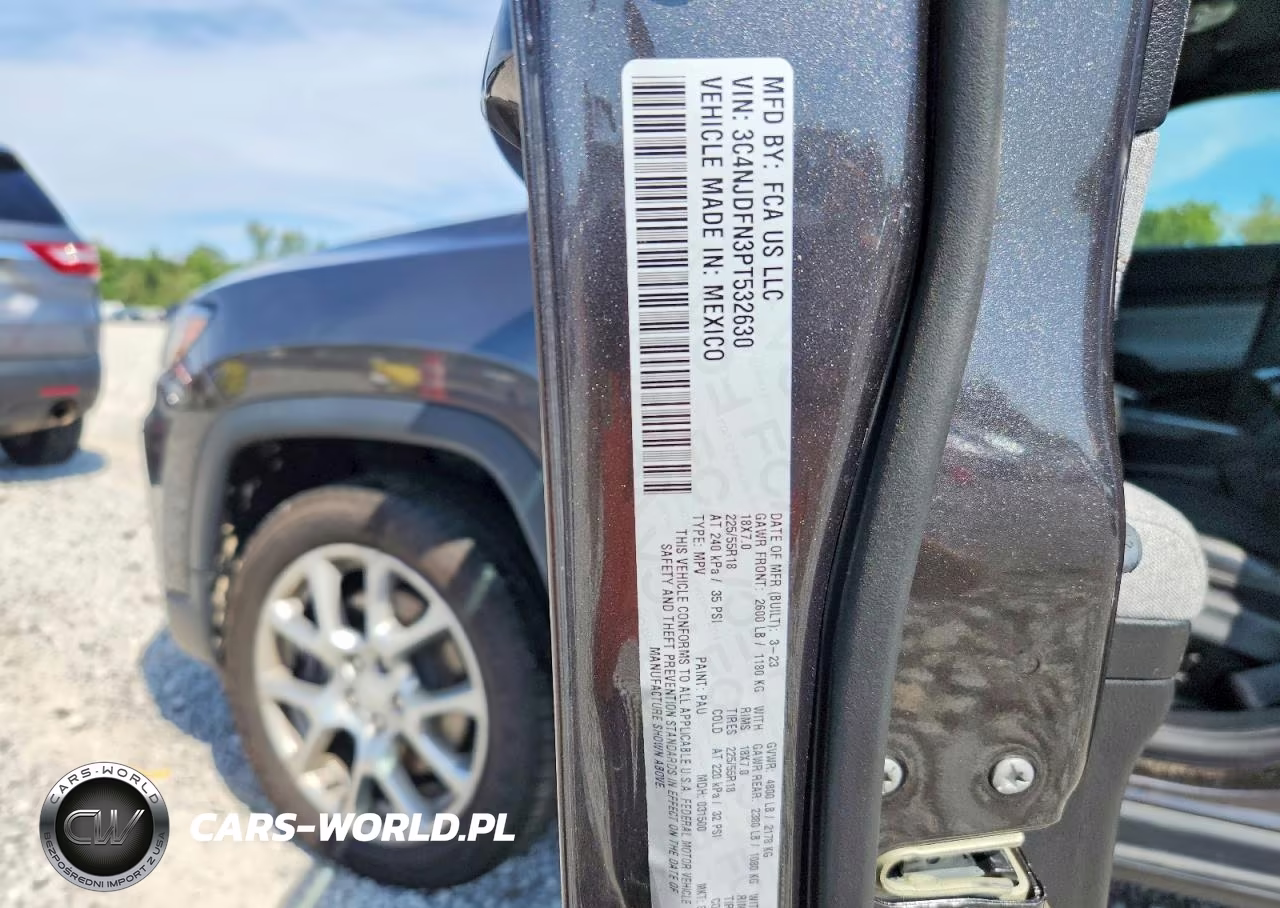 2023 Jeep Compass Latitude Lux VIN:3C4NJDFN3PT532630 - 13