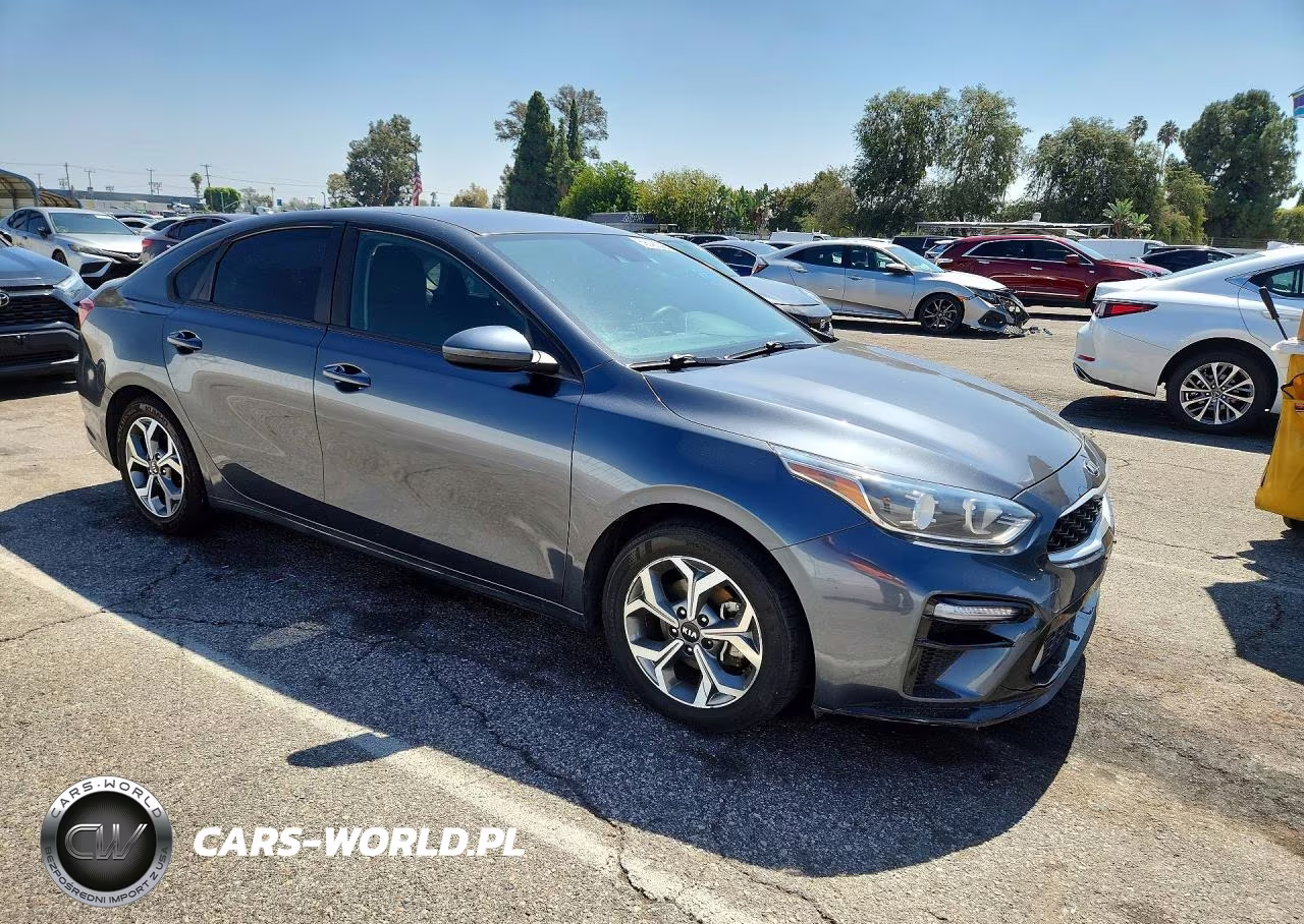 2020 Kia Forte Lxs VIN:3KPF24ADXLE201901 - 4
