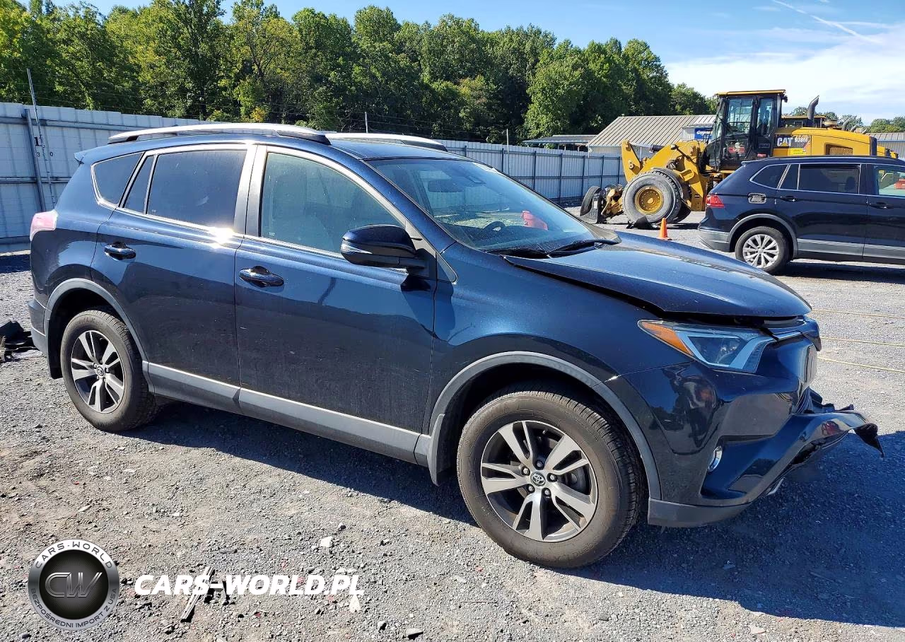 2018 Toyota Rav4 Xle VIN:JTMRFREV0JJ721221 - 4