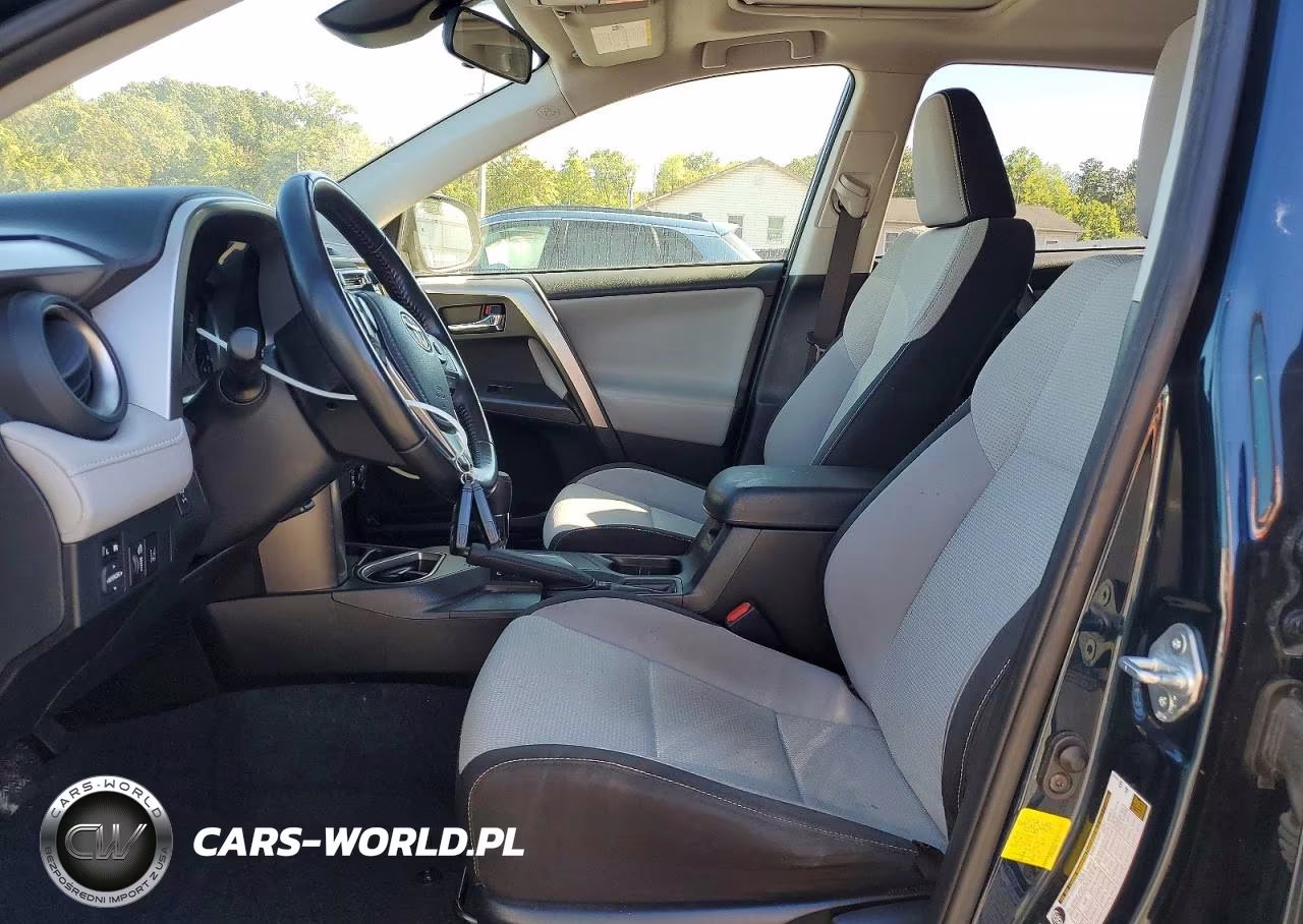 2018 Toyota Rav4 Xle VIN:JTMRFREV0JJ721221 - 7