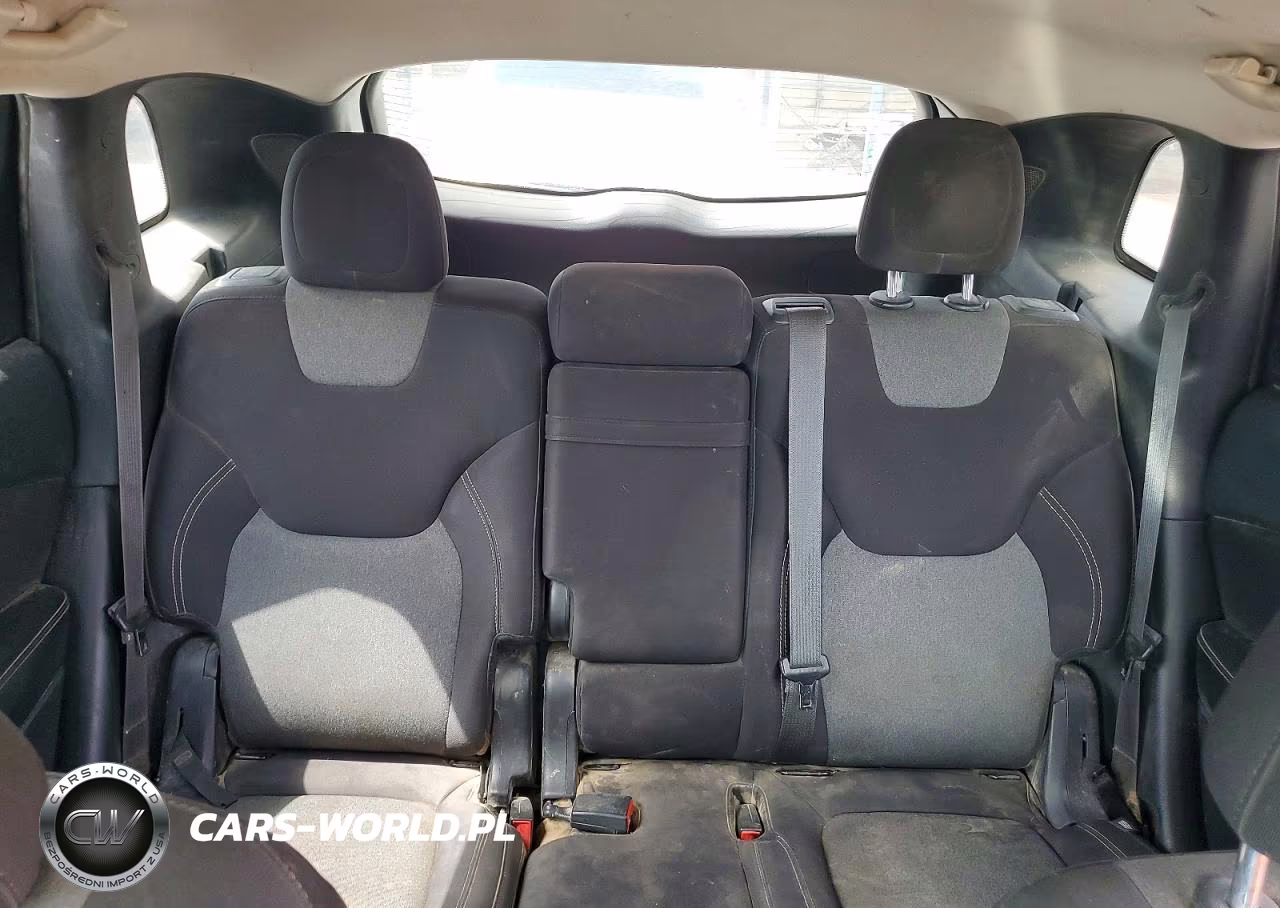 2014 Jeep Cherokee Sport VIN:1C4PJMAB1EW192262 - 10