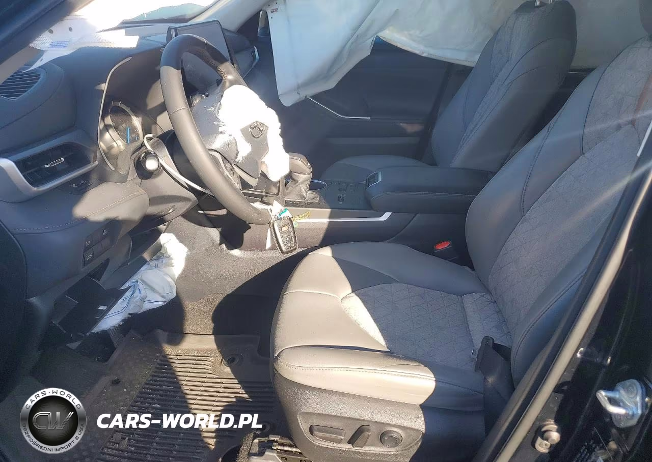 2023 Toyota Highlander Hybrid Bronze Edition VIN:5TDABRCH6PS583072 - 7