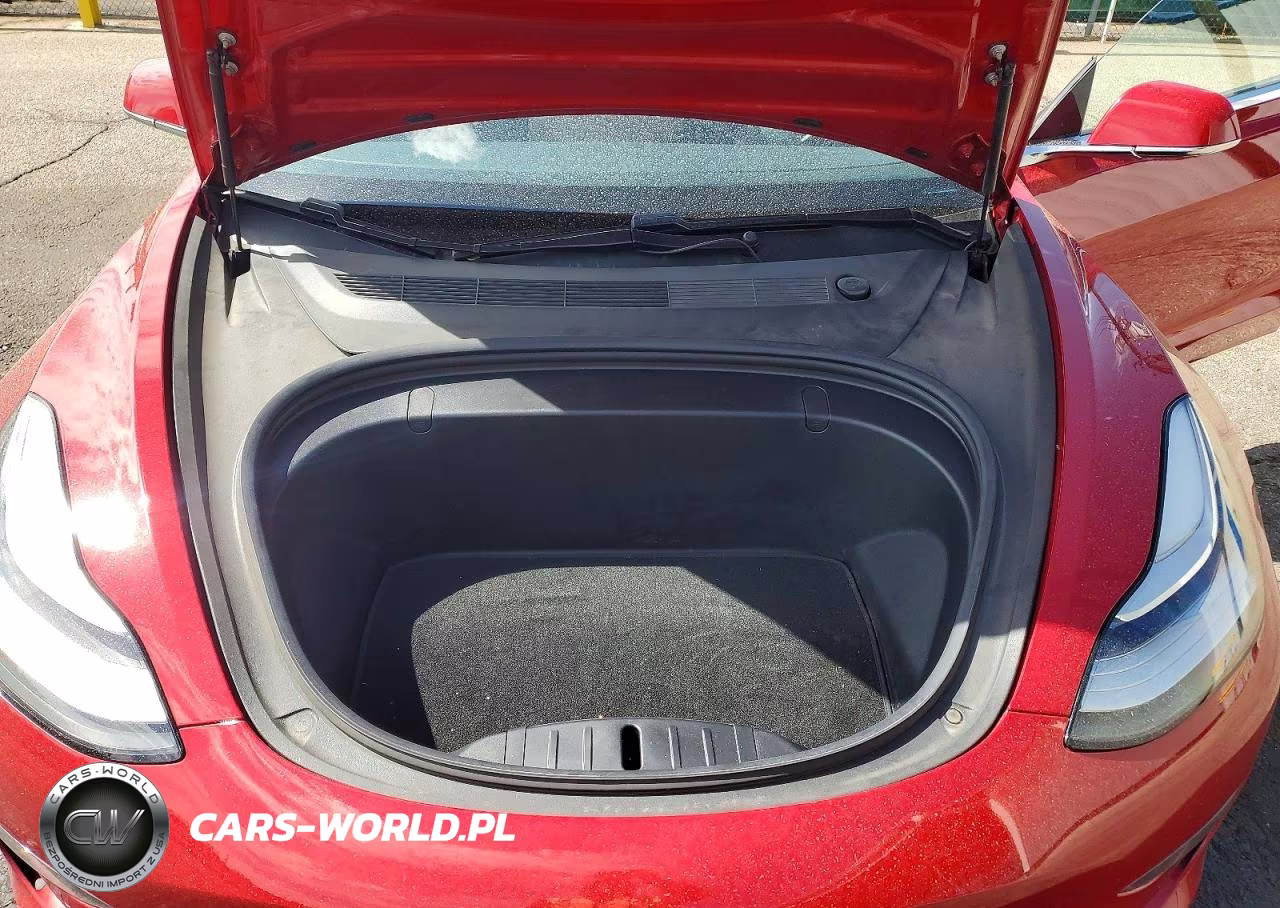 2018 Tesla Model 3 VIN:5YJ3E1EB4JF104752 - 11