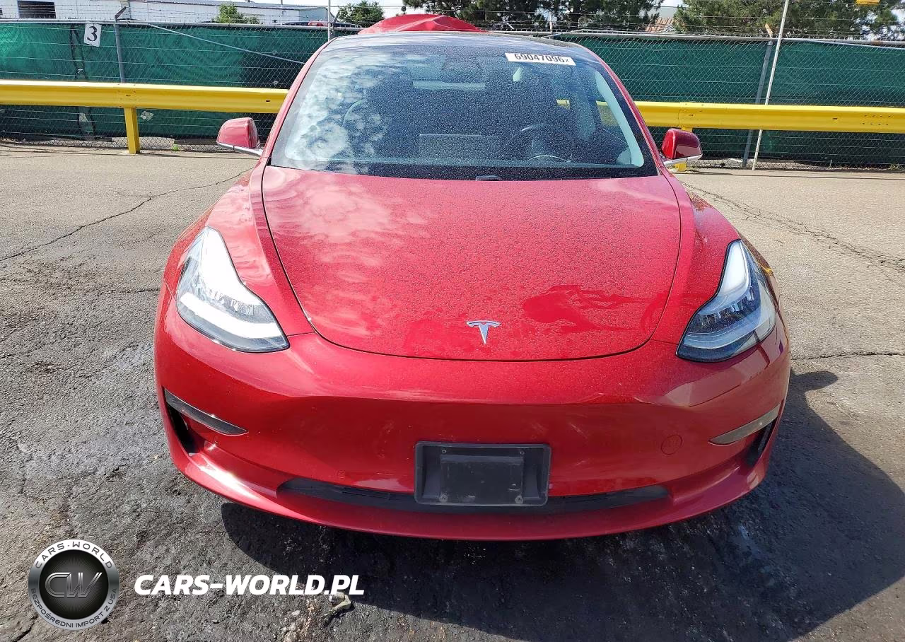 2018 Tesla Model 3 VIN:5YJ3E1EB4JF104752 - 5