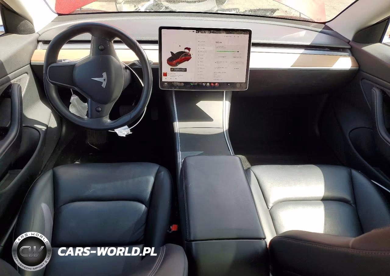 2018 Tesla Model 3 VIN:5YJ3E1EB4JF104752 - 8