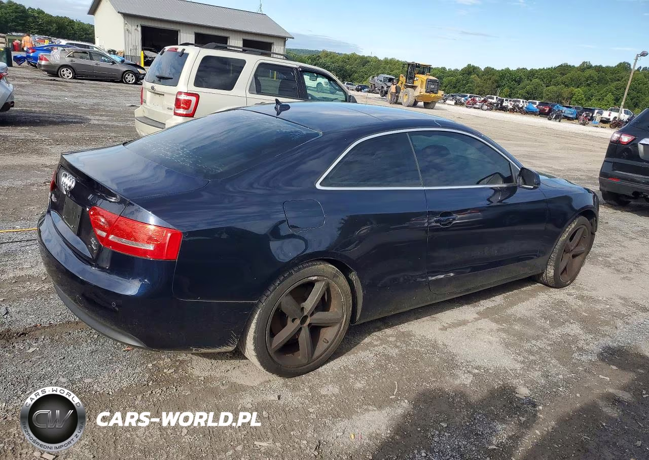 2010 Audi A5 Premium Plus VIN:WAURFAFR3AA066634 - 3