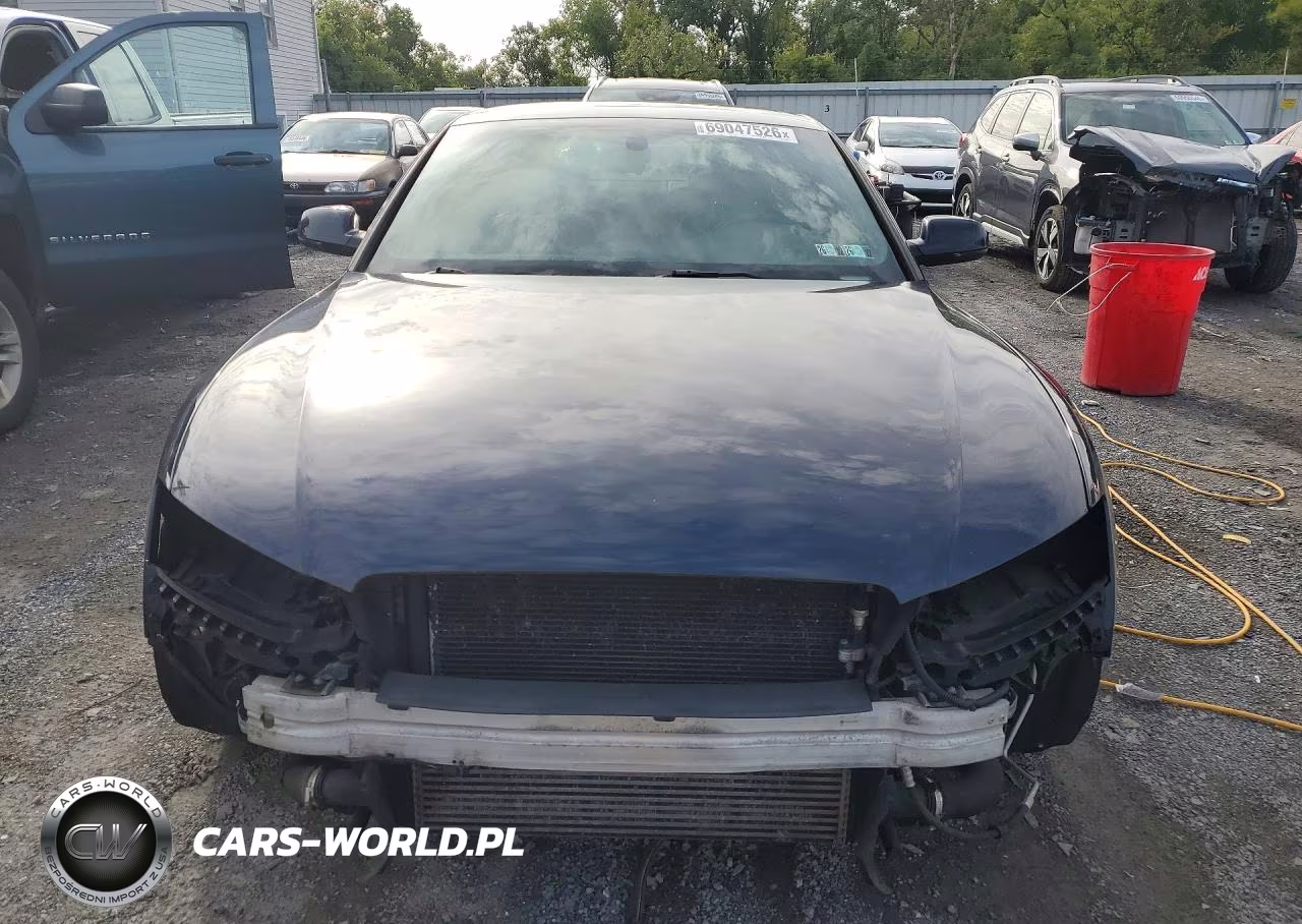 2010 Audi A5 Premium Plus VIN:WAURFAFR3AA066634 - 5