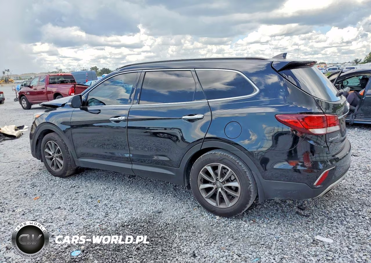 2018 Hyundai Santa Fe Se VIN:KM8SN4HF5JU260152 - 2
