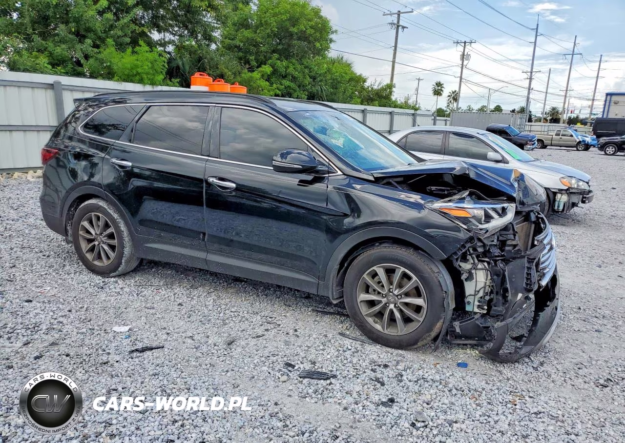 2018 Hyundai Santa Fe Se VIN:KM8SN4HF5JU260152 - 4