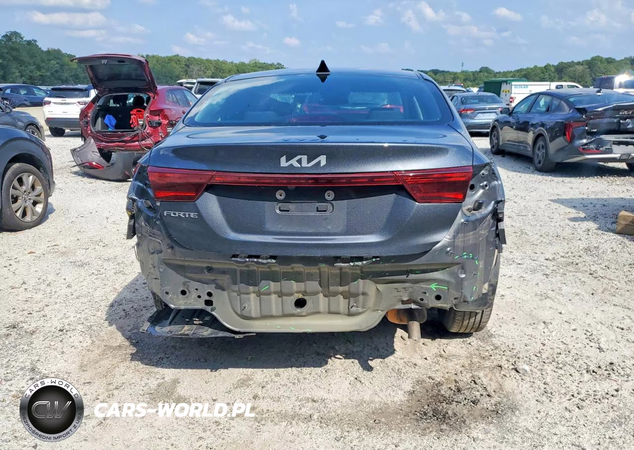 2024 Kia Forte Lxs VIN:3KPF24AD2RE725827 - 6