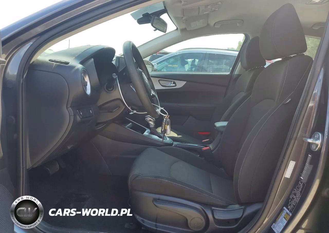 2024 Kia Forte Lxs VIN:3KPF24AD2RE725827 - 7