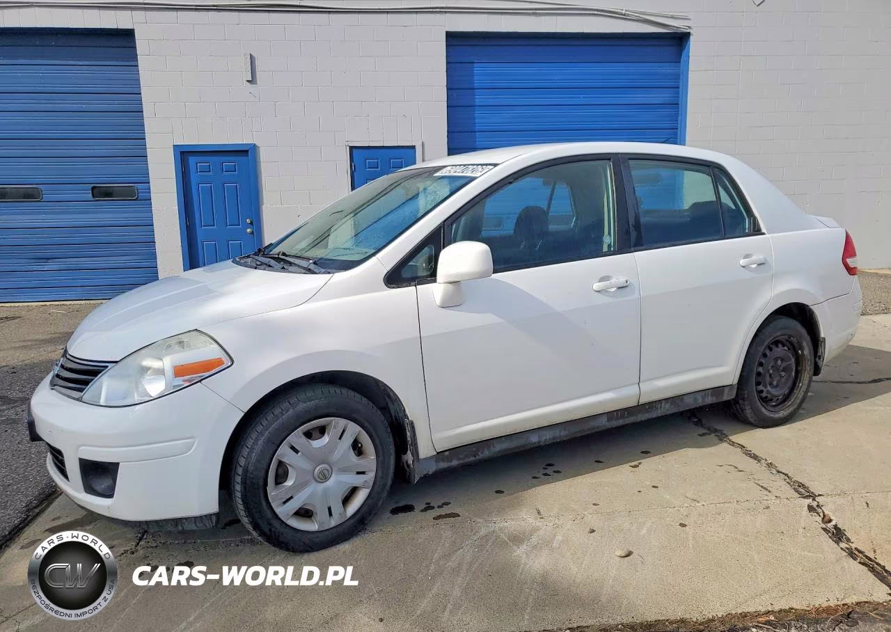 2011 Nissan Versa 1.8 S