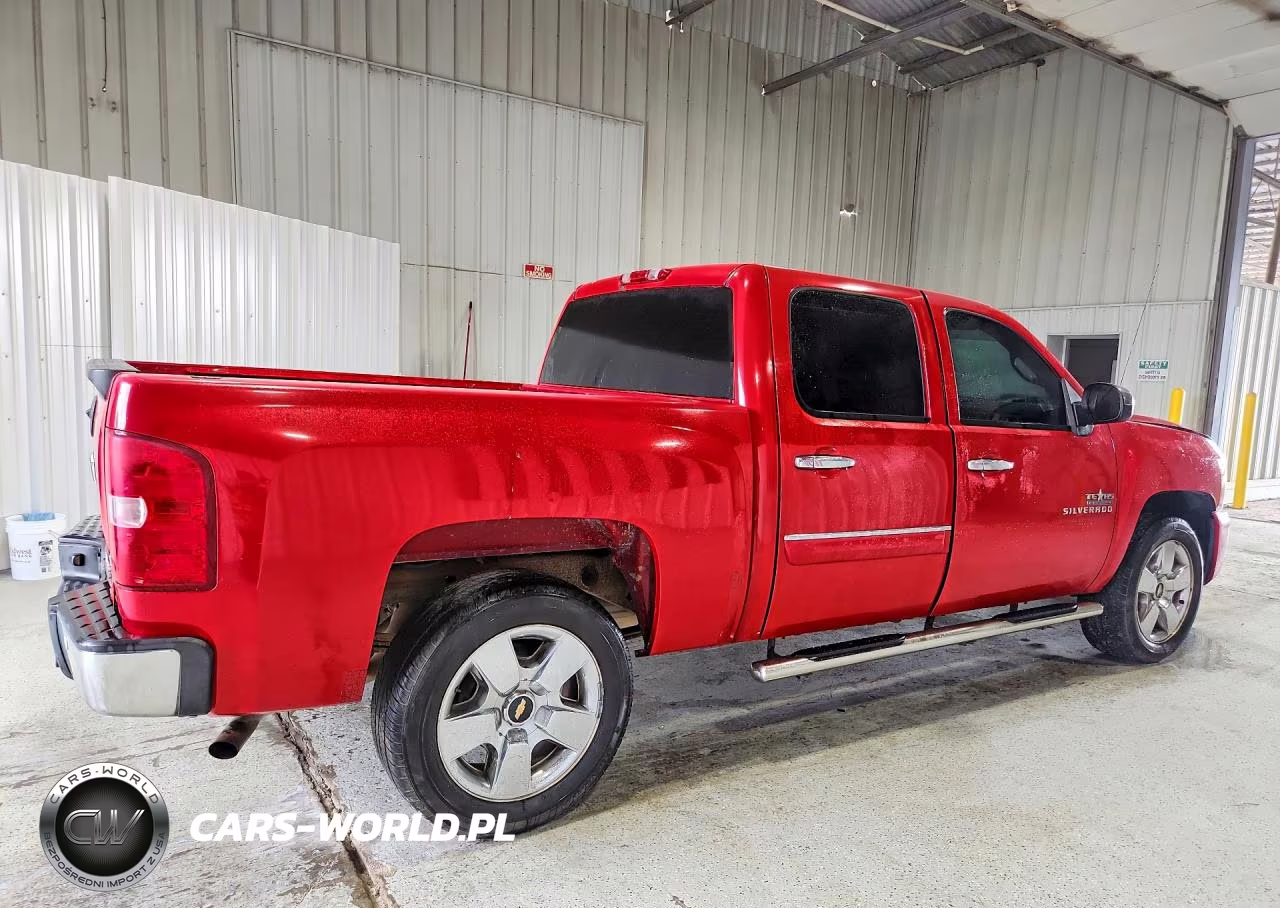 2011 Chevrolet Silverado C1500 Lt VIN:3GCPCSE0XBG139903 - 3