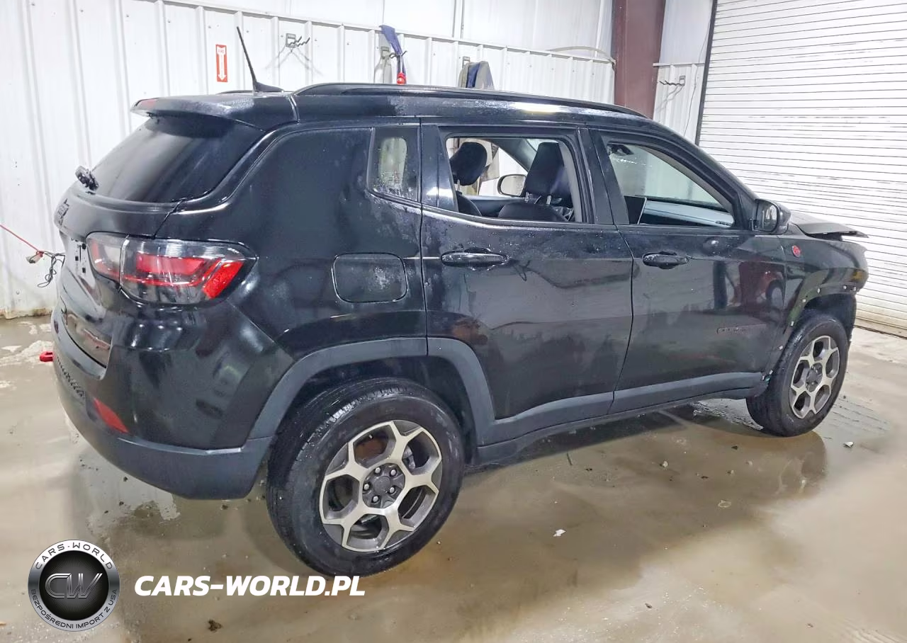 2022 Jeep Compass Trailhawk VIN:3C4NJDDB4NT236652 - 3