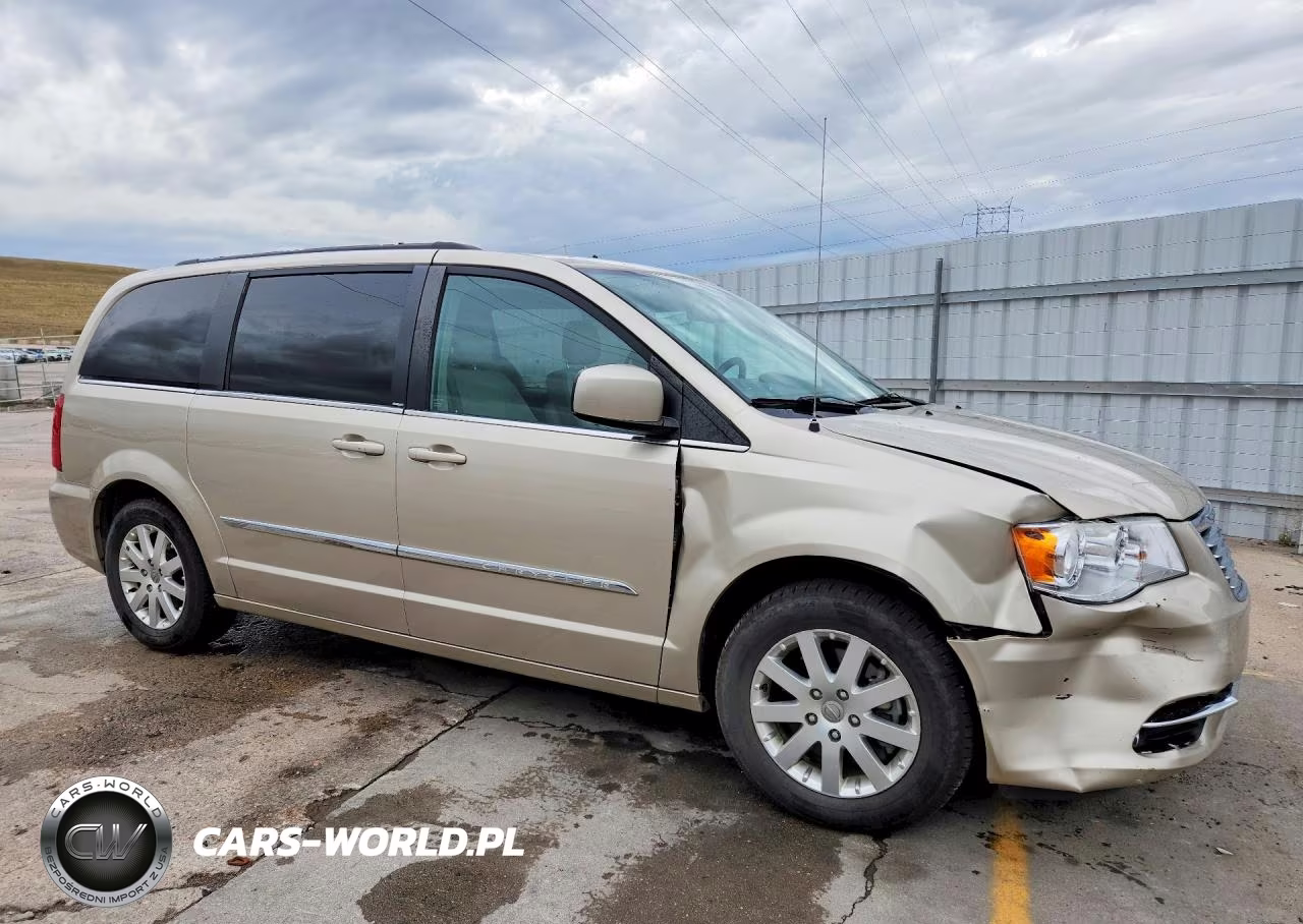 2013 Chrysler Town & Country Touring VIN:2C4RC1BGXDR614211 - 4