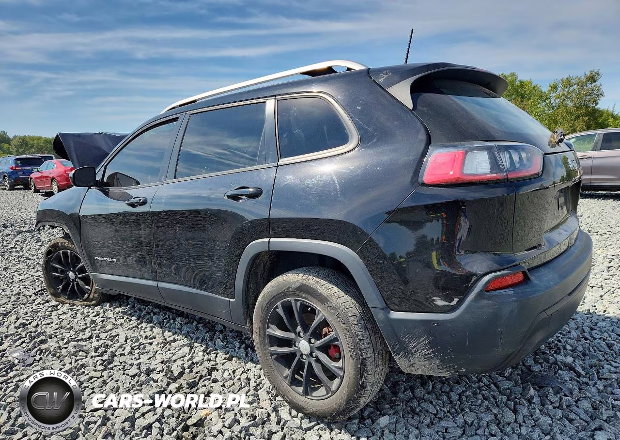 2020 Jeep Cherokee Latitude VIN:1C4PJLCB6LD620312 - 2