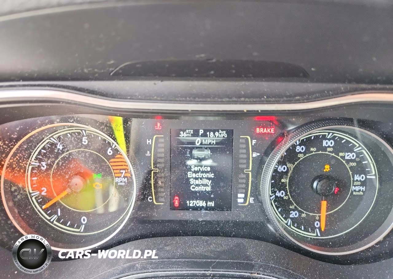 2020 Jeep Cherokee Latitude VIN:1C4PJLCB6LD620312 - 9