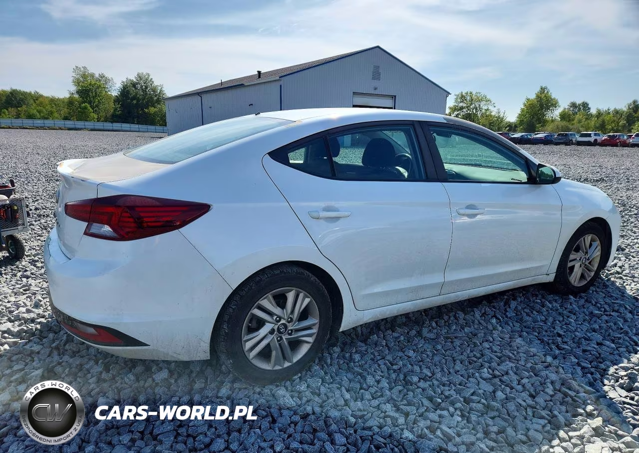 2019 Hyundai Elantra Sel VIN:5NPD84LF5KH494847 - 3