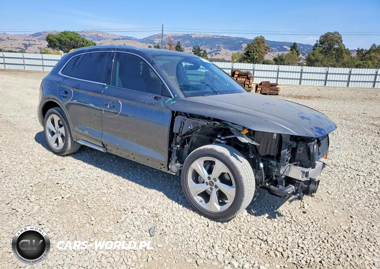 2023 Audi Q5 Prestige 45 VIN:WA1FAAFY7P2147922 - 4