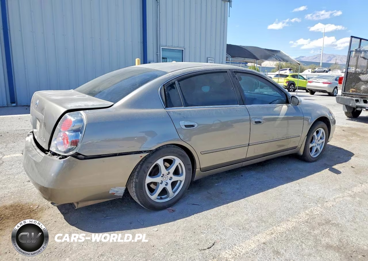 2005 Nissan Altima 2.5 VIN:1N4AL11DX5N918812 - 3