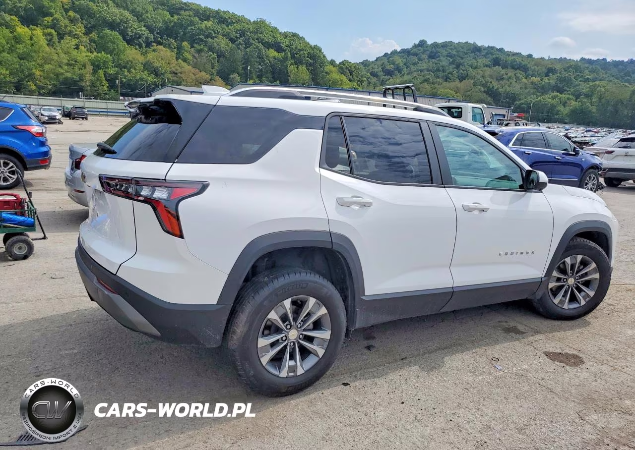 2025 Chevrolet Equinox Lt VIN:3GNAXPEG1SL132891 - 3