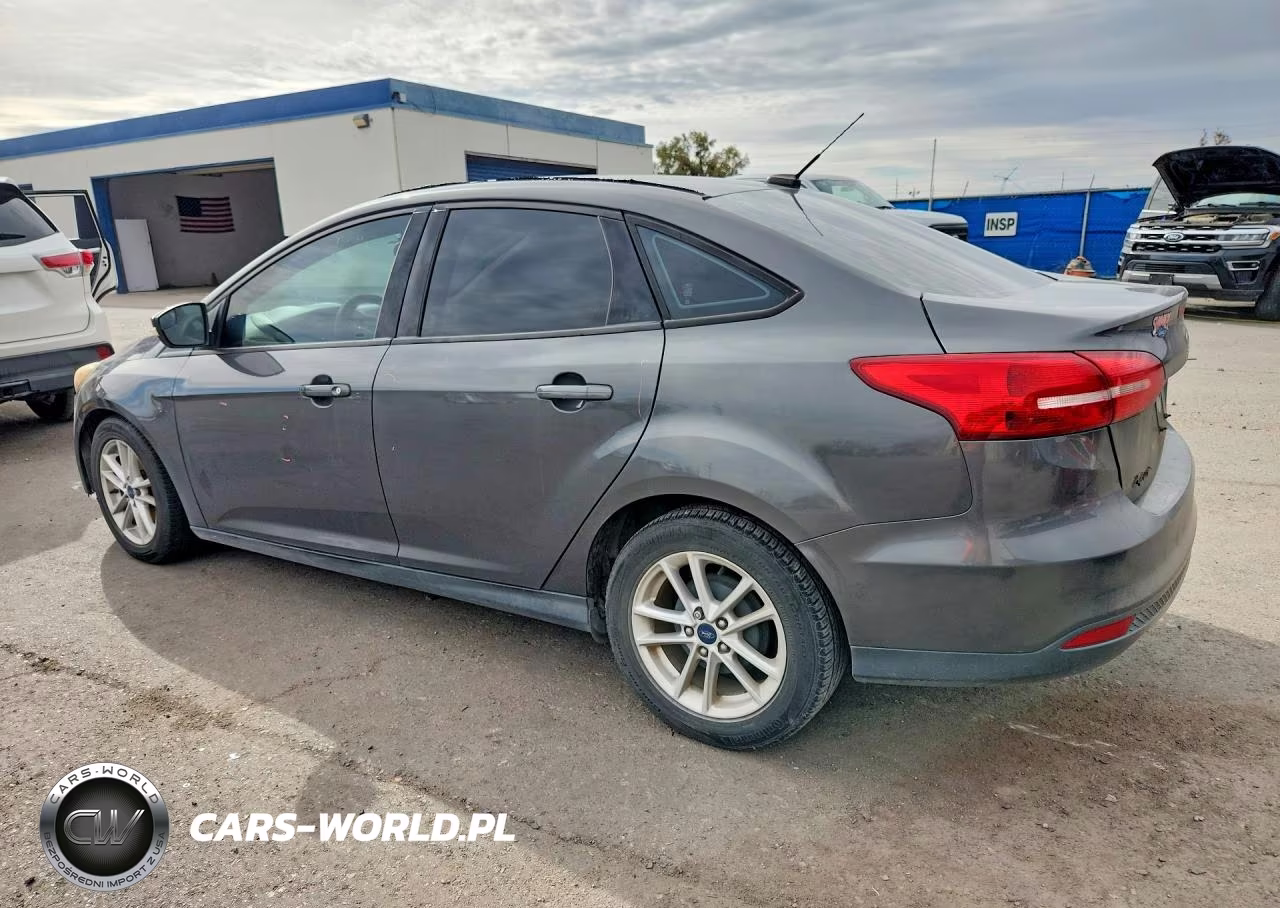 2017 Ford Focus Se VIN:1FADP3F28HL204603 - 2