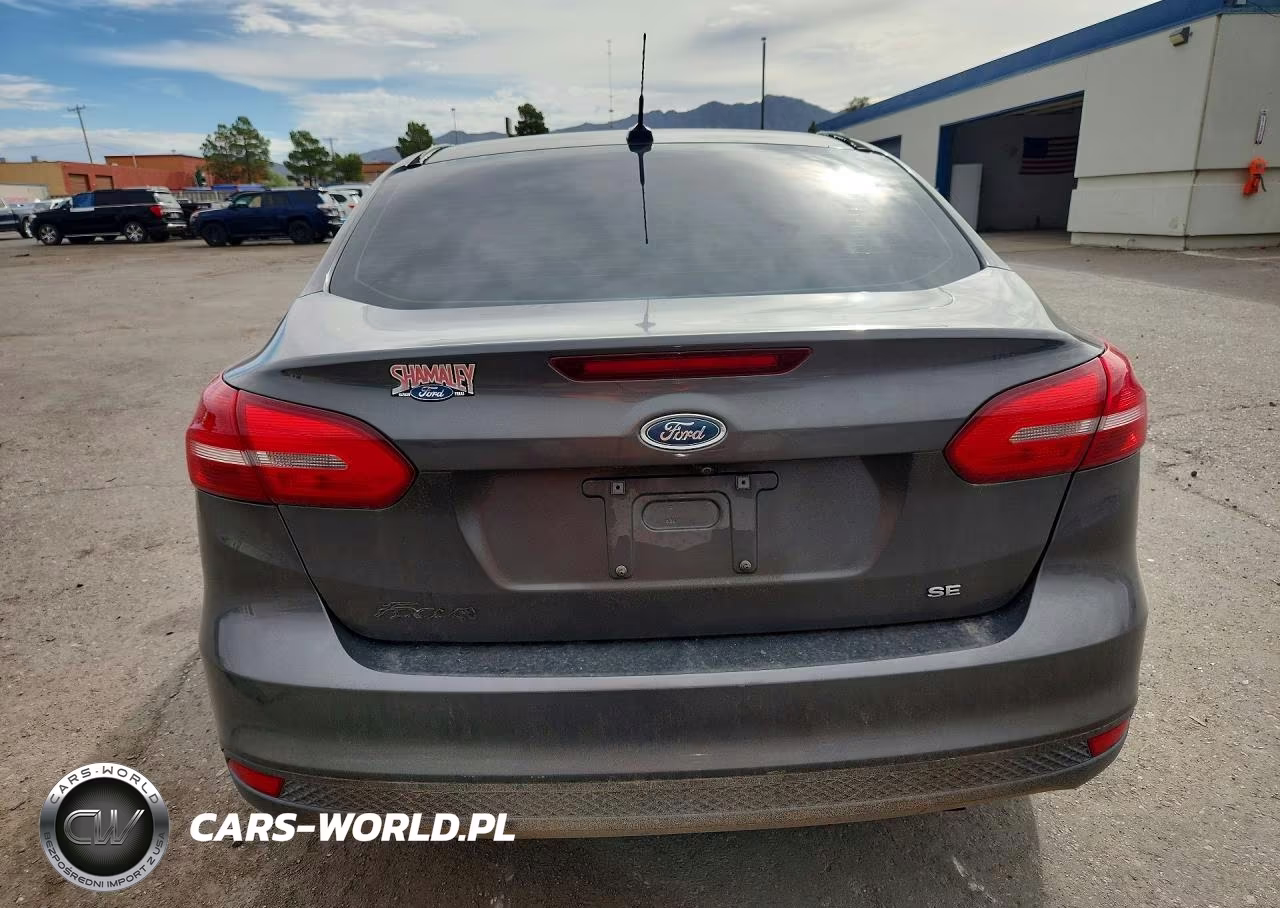 2017 Ford Focus Se VIN:1FADP3F28HL204603 - 6