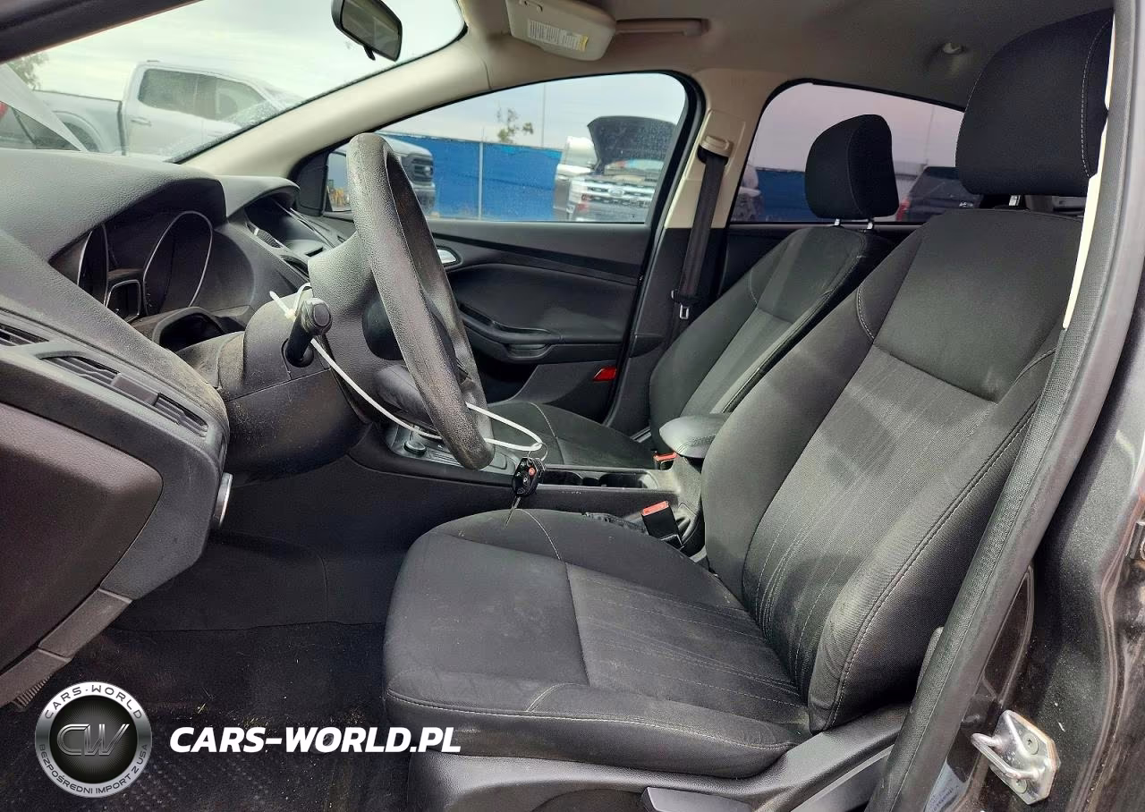 2017 Ford Focus Se VIN:1FADP3F28HL204603 - 7