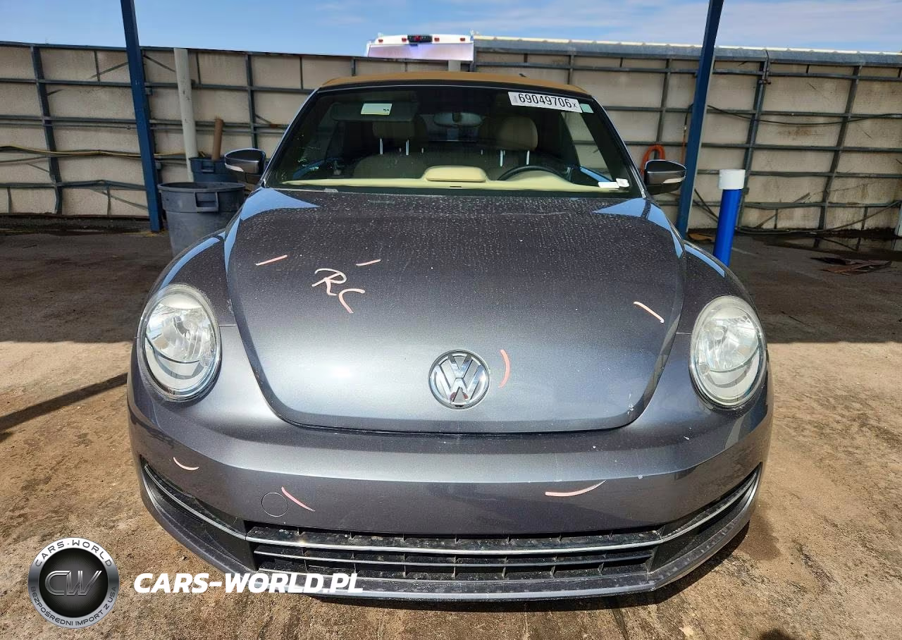 2013 Volkswagen Beetle VIN:3VW5L7AT7DM832045 - 5