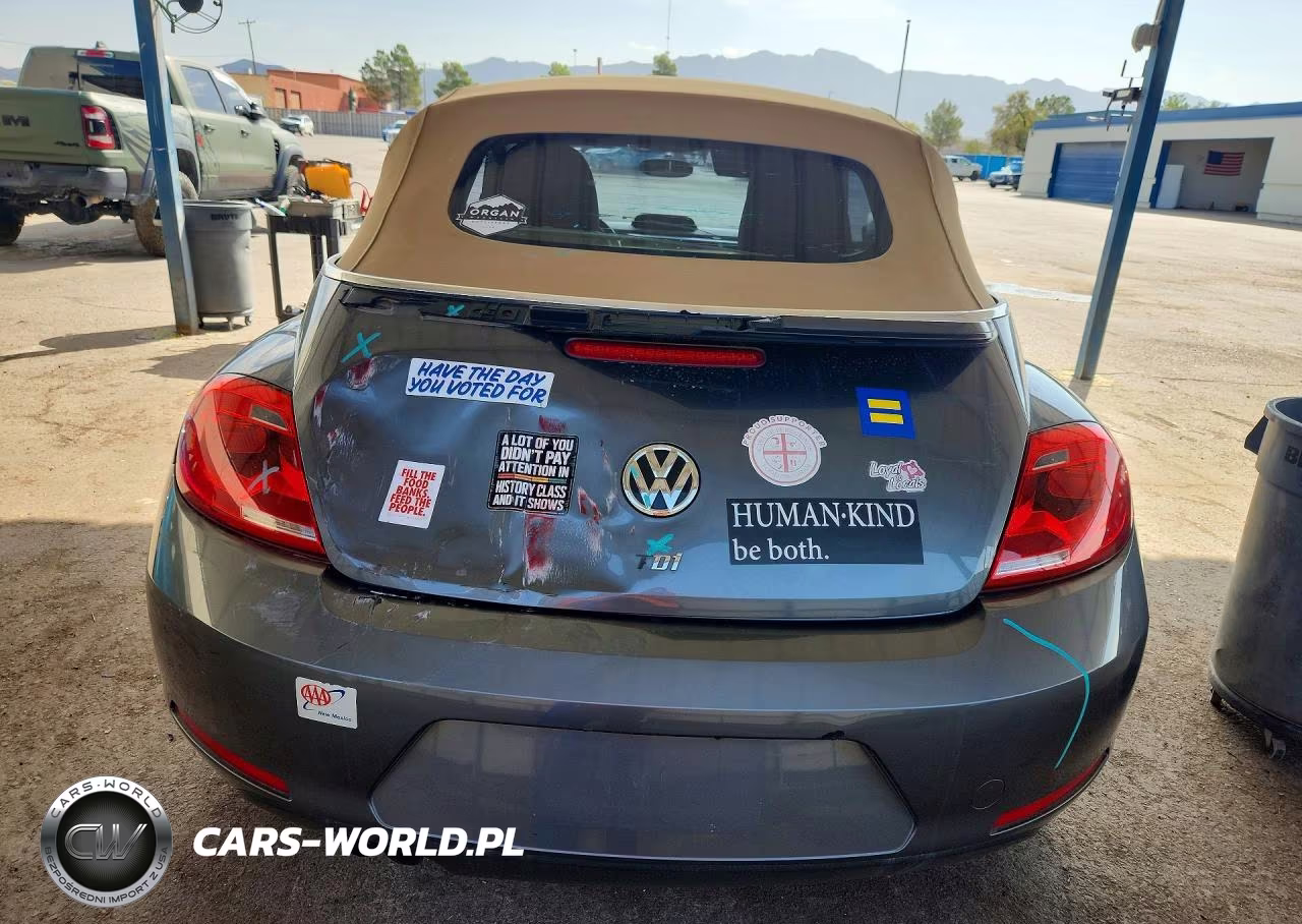 2013 Volkswagen Beetle VIN:3VW5L7AT7DM832045 - 6
