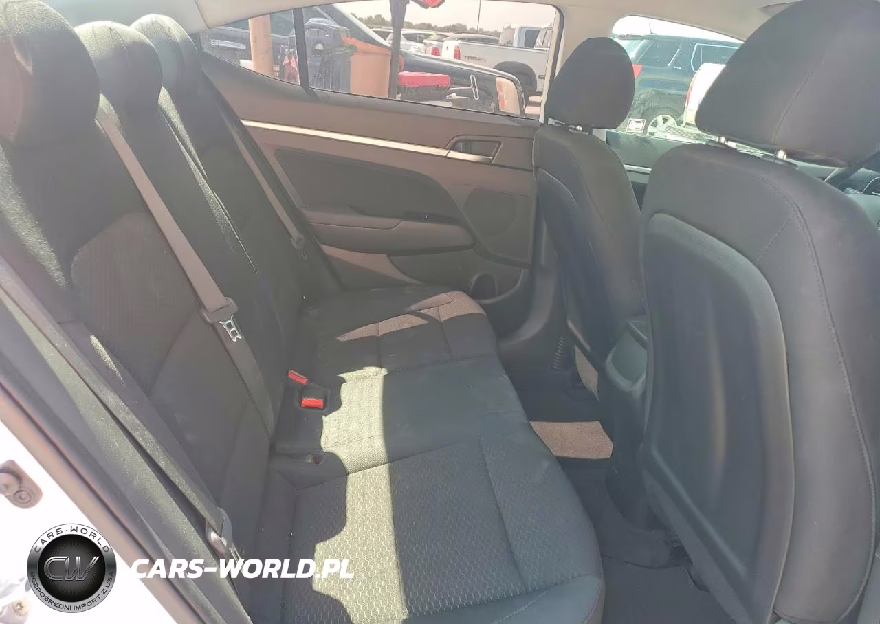 2019 Hyundai Elantra Sel VIN:5NPD84LF4KH486318 - 10