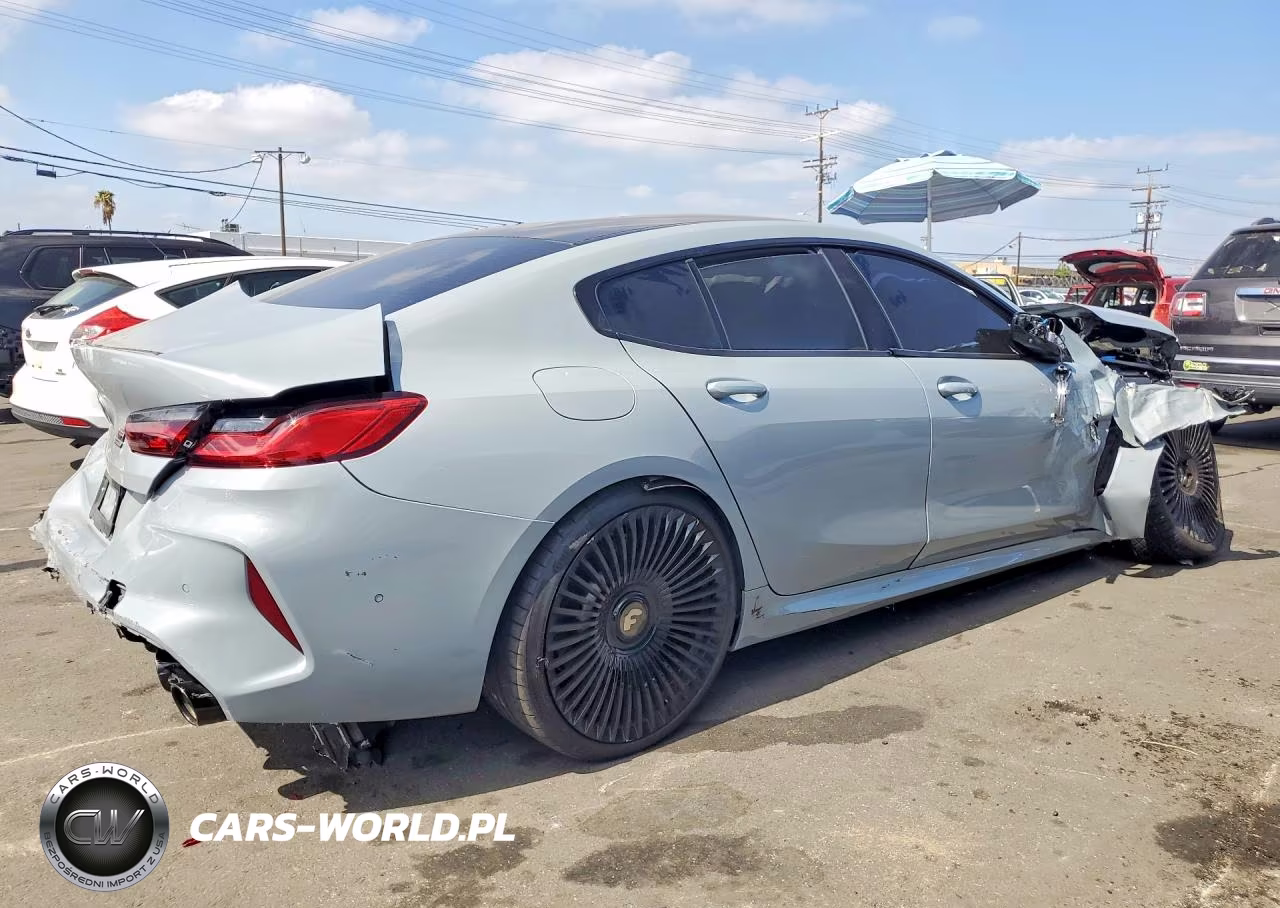 2025 BMW M8 VIN:WBSGV0C02SCW17082 - 3