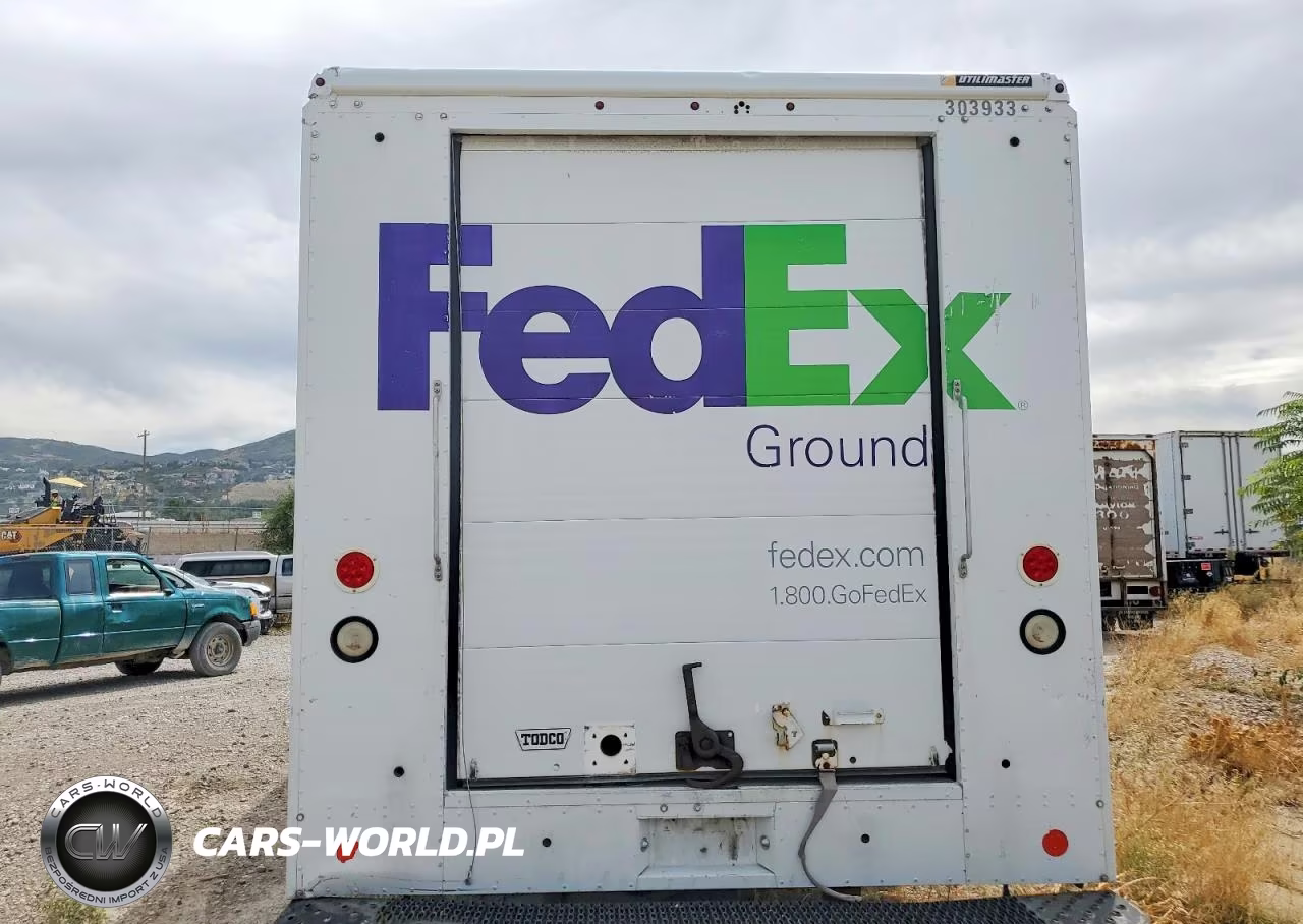2012 Ford F59 Delivery Truck VIN:1F66F5KY8C0A04653 - 11
