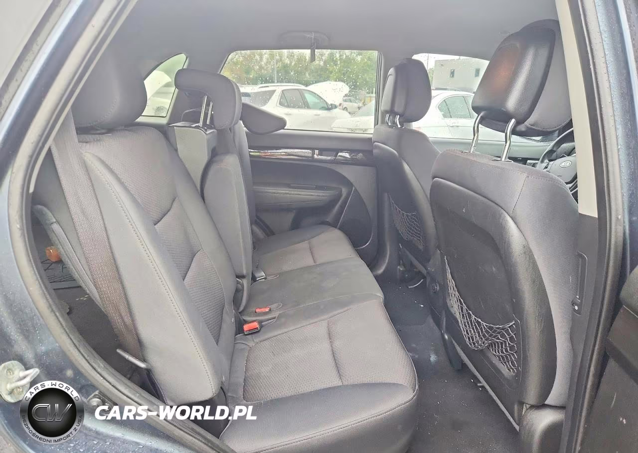 2011 Kia Sorento Lx VIN:5XYKT3A12BG084215 - 11